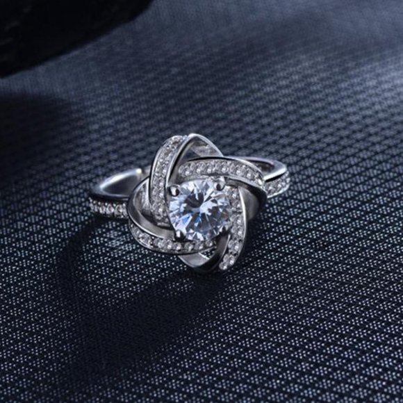 *NEW 925 Sterling Silver Diamond Infninity Ring - Picture 4 of 12